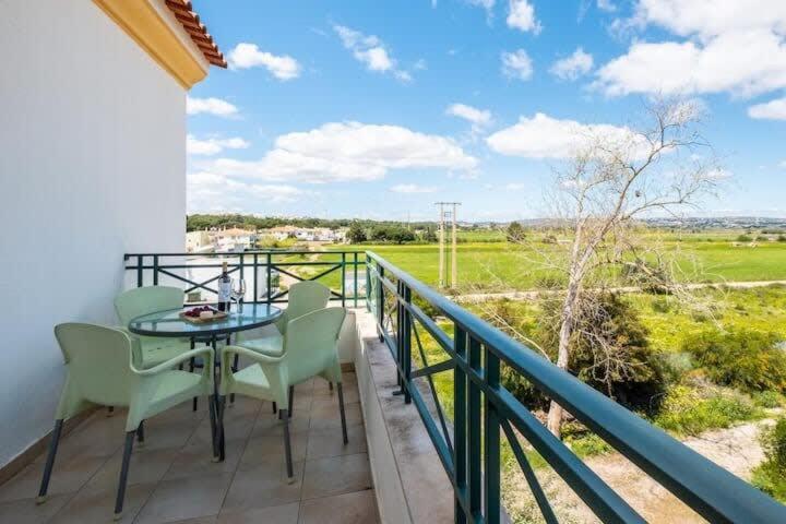 Apartment Alfarmar - Pool, Beach Only A Few Minutes Away Albufeira Esterno foto