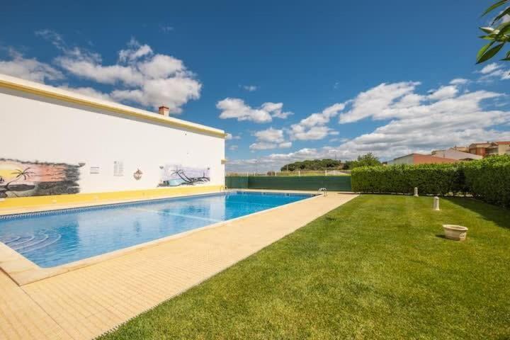 Apartment Alfarmar - Pool, Beach Only A Few Minutes Away Albufeira Esterno foto